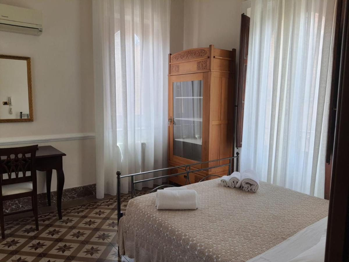Appartamenti Via Lombardo Giardini Naxos Εξωτερικό φωτογραφία
